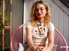 Amateur, Rubia, Consolador, Gafas, Sexo duro, Mamá, Aceite, Afeitado