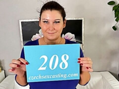 Enthousiasteling, Grote mammen, Bruinharig, Mollig, Hondjeshouding, Rijpe lesbienne, Moeder die ik wil neuken, Kort haar