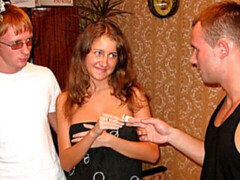 Blasen, Braunhaarige, Betrug, Gehörnter ehemann, Hundestellung, Natürlichen titten, Dürr, Jungendliche (18+)