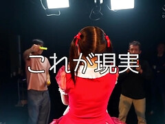 Brunette brune, Plantureuse, Gorge profonde, Partouze, Poilue, Japonaise, Jarretelles, Uniforme