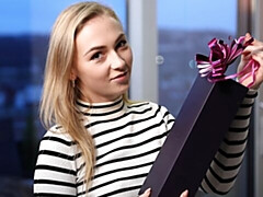 18 ans, Gros seins, Blonde, Gode, Doigter, Masturbation, Solo, Dénudage