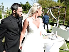 デカ尻, デカパイ, ブロンド, フェラチオ, 結婚, バック, ダブル開発, ショートヘア