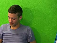 Gay, Montar