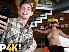 Brunette brune, Plantureuse, Rondelette, Mamie, Hd, Mature, Russe, Cheveux courts