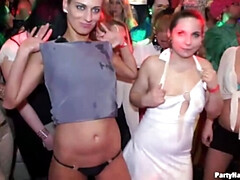 素人, ブロンド, 着衣女と全裸男, Hd, 異人種間, 淫乱熟女, パーティ, ストッキング