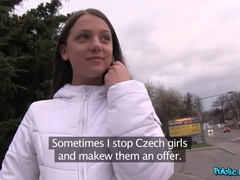 Amateur, Salle de bains, Sucer une bite, En levrette, De plein air, Pov, Public, Chatte