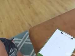 Soeurs, Tabou, Adolescente