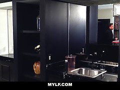 お尻, デカパイ, フェラチオ, シゴき, ラティーナ, 淫乱熟女, 義母, フェラする