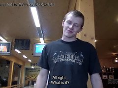 Blasen, Braunhaarige, Gehörnter ehemann, Hd, Geld, Pov, Realität, Jungendliche (18+)