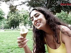 Amateur, Arabe, Gros seins, Sucer une bite, Brunette brune, Tir de sperme, Queue, Faciale