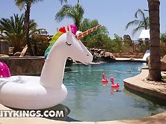 Grote lul, Grote mammen, Sperma shot, Groep, Hd, Interraciaal, Japaans, Orgie