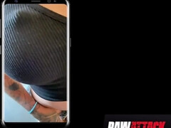 Sucer une bite, Brunette brune, Plantureuse, Actrice du porno, Pov, Public, Tatouage, Nénés