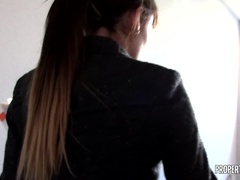 Sucer une bite, Brunette brune, En levrette, Léchez, Pov, Chatte