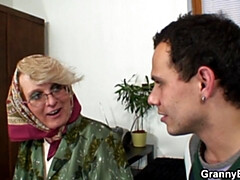 Leie, Blondine, Tschechisch, Oma, Hardcore, Muschi, Realität, Titten