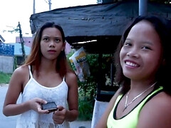 18 ans, Nana, Sucer une bite, Brunette brune, Éjaculation interne, Interracial, Chatte, Nénés