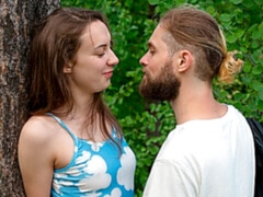 Arsch, Blasen, Braunhaarige, Hundestellung, Handjob, Im freien, Rasiert, Jungendliche (18+)