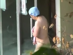 アジア人, 日本人, 公共