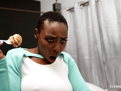 18 летние, Красотки, Черные, Минет, Межрасовый секс, Молоденькие, Втроем, Сиськи