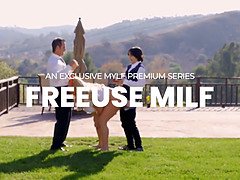 Huge boobs milf Bianca Burke caught shoplifting decides to have xxx with security guard