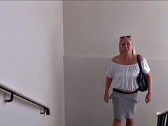 Любители, Красотки, Эксгибиционист, Бабушки, Милф, На публике, Сиськи, Подглядывание