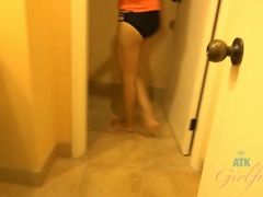 フェラチオ, 中出し, 足コキ, 彼女, ハメ撮り, 剃毛, ガリガリ, 喫煙