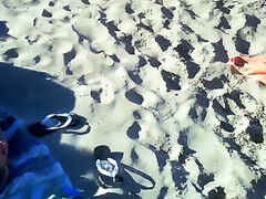 Plage, Dingue, Groupe, Mature, Mère que j'aimerais baiser, Nue  à poil, Public, Nénés