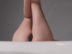 Большие сиськи, Брюнетки, Невинные, Бритые, Застенчивая, Студентка, Высокие, Молоденькие