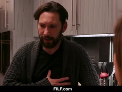 Большой член, Большие сиськи, Минет, Семяизвержение, Глубокая глотка, Огромные размеры, Латиноамериканки, Наездница