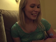 Amateur, Cuarto de baño, Tetas grandes, Rubia, Novia, Perforación, Tatuaje, Tetas