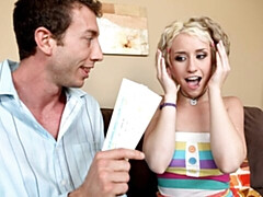 In den arsch, Grosser arsch, Blondine, Blasen, Hundestellung, Natürlichen titten, Kurzes haar, Titten