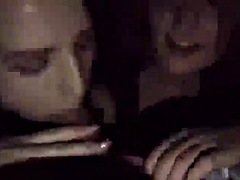 Enthousiasteling, Grote lul, Blond, Bruinharig, Handbeurt, Moeder die ik wil neuken, Gezichtspunt, Trio