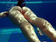 18, お尻, 茶髪の, Hd, 公共, 一人, オッパイの, 水中