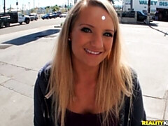 18 jahre, Grosser arsch, Grosser schwanz, Blasen, Auto, Hundestellung, Im freien, Jungendliche (18+)