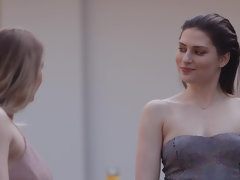 Gros cul, Gros seins, Blonde, Sucer une bite, Gorge profonde, Poilue, Léchez, Chatte