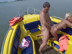 Leie, In den arsch, Wohlbeleibte schöne frauen, Pummelig, Aufs gesicht abspritzen, Fett, Deutsch, Handjob