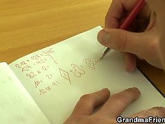 お尻, 美人, ブロンド, フェラチオ, エロ熟女, 手コキする, 淫乱熟女, 母