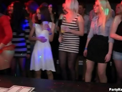 18 летние, Любители, Блондинки, Ботинки, Одетые девушки голые парни, Очки, Ласковые ручки, Секс без цензуры