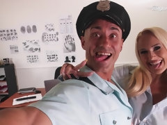 Tussi, Grosser arsch, Blondine, Vollbusig, Tschechisch, Behaart, Piercing, Pornostars