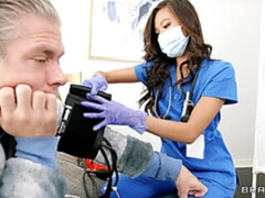 Anal, Asiatique, Grosse bite, Sucer une bite, Seins naturels, Infirmière, Maigrichonne, Nénés