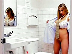 Amateur, Culo grande, Tetas grandes, Rubia, Penetracion con dedos, Masturbación, Madres para coger, Estriptis