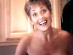 Любители, Волосатые, Домашнее видео, Мастурбация, Милф, Мамочка, Короткая стрижка, Соло