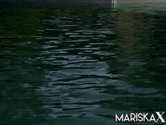 Tetas grandes, Bikini, Mamada, Madres para coger, Tetas naturales, Al aire libre, Anilingus, Trio