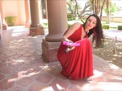 Anal, Double pénétration, Robe, Orgasme, Public, Solo, Gicler, Jouets