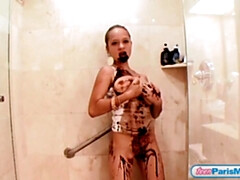 18 ans, Plantureuse, Femelle, Nourriture, Hd, Petite femme, Douche, Adolescente