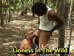 Grosser schwanz, Grosse titten, Schwarz, Blondine, Blasen, Vollbusig, Spermaladung, Interrassisch