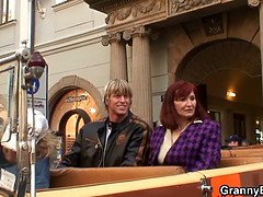 Grosser schwanz, Schwanz, Oma, Reif, Mutti, Realität, Rotschopf, Strümpfe