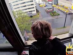Chica, Mamada, Europeo, Sexo duro, Lencería, Al aire libre, Público, Realidad