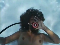 Enthousiasteling, Gebondenheid, Onderwater