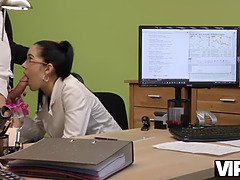 18, フェラチオ, 茶髪の, チェコ, Hd, お金, ハメ撮り, 公共