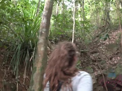 Amateur, Salle de bains, Brunette brune, Petite amie, Masturbation, Pov, Public, Chatte